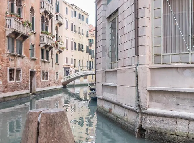 San Marco Square With Canal View By Wonderful Italy Apartamento